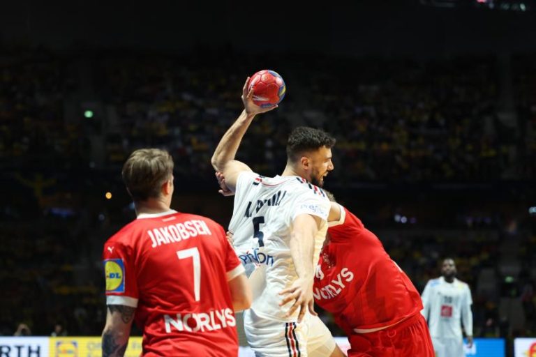 Mondial Handball Pas De E Toile La France Battue En Finale Par Le