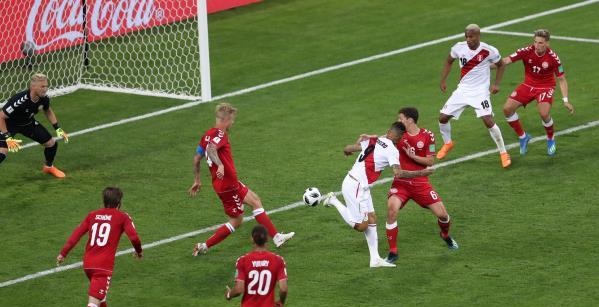 Le Danemark bat le Pérou 1 but à 0 en Coupe du Monde 2018