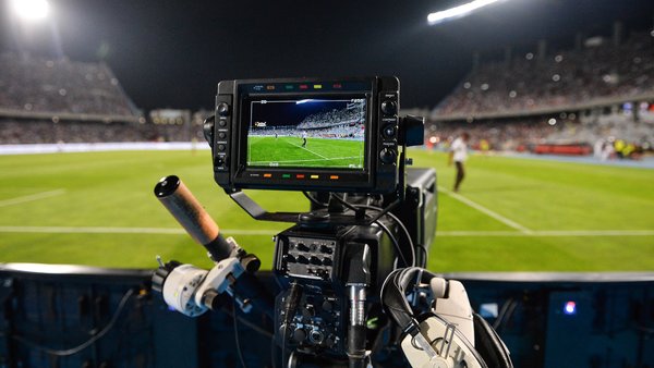 Football: Programme et retransmission télévisée des plus importants matchs de ce vendredi