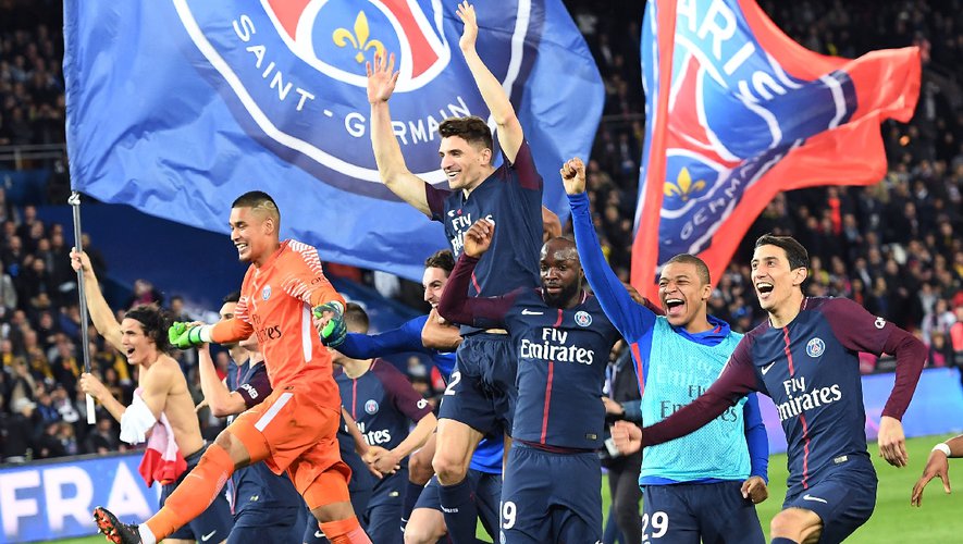France : la suspension du championnat de football officialisée, le PSG serait sacré champion