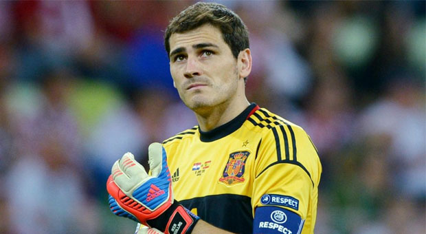 Football : Iker Casillas annonce sa retraite 