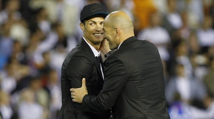 PSG : Zidane exige l’arrivée de cette star avant de signer !!