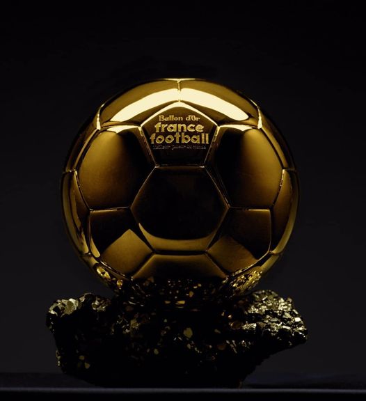 France Football : La date d’attribution du Ballon d’Or 2022 dévoilée !