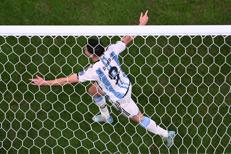 Mondial: avec Alvarez, Messi s’est trouvé un lieutenant