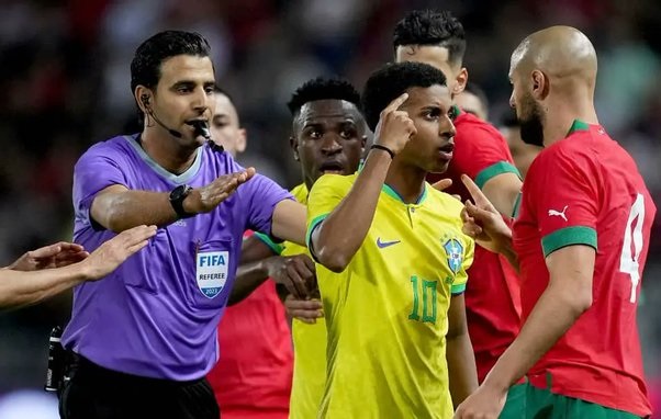 Arbitrage : après Maroc-Brésil, Sadok Selmi dézingué pour Mauritanie-RDC !