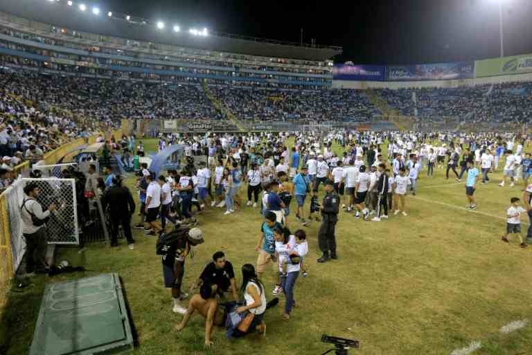 Salvador: douze morts lors d’une bousculade dans un stade de football