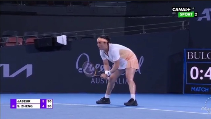 WTA 500 Brisbane : un retour gagnant pour Ons Jabeur contre Zheng (vidéos)